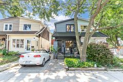 43 Fairford Avenue, Toronto, ON M4L 2J9