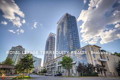 36 Lee Centre Drive Th108, Toronto, ON M1H 3K2