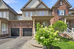 70 Ross Wright Avenue, Clarington, ON L1C 3A6
