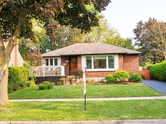 113 Pontiac Avenue, Oshawa, ON L1G 3M1
