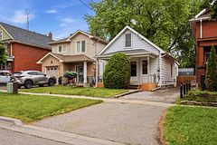 127 Montrave Avenue, Oshawa, ON L1J 4R6