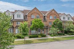 23 Hedge End Road 91, Toronto, ON M1B 5Z4