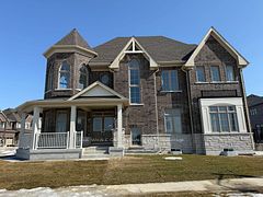 1029 Suddard Avenue, Oshawa, ON L1L 0V5