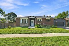 471 Rossland Road E, Oshawa, ON L1G 2X3
