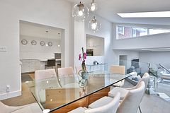 34 Scarcliff Gardens, Toronto, ON M1E 2A2