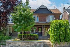 706 Woodbine Avenue, Toronto, ON M4E 2J1