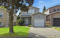 54 Firwood Avenue, Clarington, ON L1E 1R6
