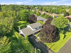 559 Alma Street, Scugog, ON L9L 1C9