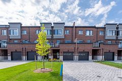2748 Lawrence Avenue E, Toronto, ON M1P 0G9