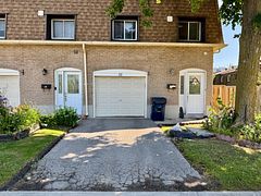 121 L'Amoreaux Drive 31, Toronto, ON M1W 2J9