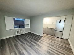 852 Broadview Avenue 305, Toronto, ON M4K 2R1