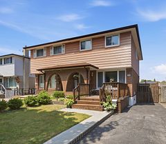 362 Durham Court, Oshawa, ON L1J 1W9