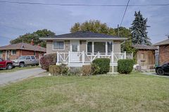 94 Wellington Avenue W Bsmt, Oshawa, ON L1H 3X9