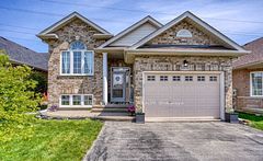 604 Woodmount Crescent, Oshawa, ON L1K 2T2