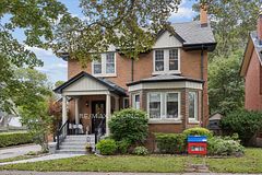 425 Masson Street, Oshawa, ON L1G 4Z7