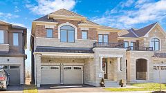 3279 Turnstone Boulevard, Pickering, ON L1X 0M9