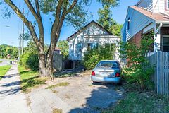 1 Mcintosh Street, Toronto, ON M1N 3Y3