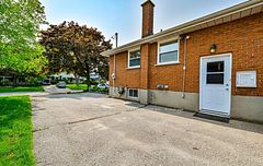 621 Wychwood Street, Oshawa, ON L1G 2T4