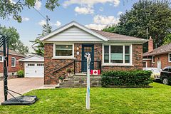 36 Vernadale Crescent, Toronto, ON M1L 3M4