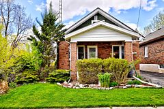116 Buckingham Avenue, Oshawa, ON L1G 2K5