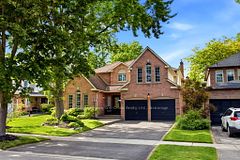 49 Rothean Drive, Whitby, ON L1P 1L5