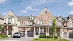 61 Hickling Lane, Ajax, ON L1T 4R1