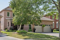 63 Kennett Drive, Whitby, ON L1P 1L5