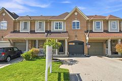 16 Plantation Court, Whitby, ON L1P 1R2
