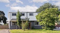 304 Fernwood Avenue, Oshawa, ON L1G 2H7