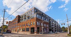 150 logan Avenue 323, Toronto, ON M4M 0E4