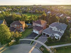 38 Silverbirch Place, Whitby, ON L1R 1X6