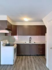 422 Danforth Avenue B, Toronto, ON M4K 1P3
