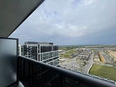 2545 Simcoe Street N 2002, Oshawa, ON L1L 0W3