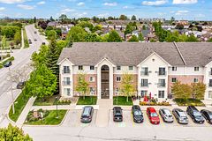 83 Aspen Springs Drive 208, Clarington, ON L1C 5J7