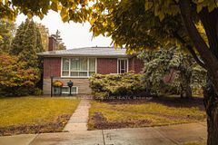 2 Brantwood Drive, Toronto, ON M1H 2G6