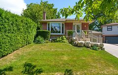 5 Manorwood Road, Toronto, ON M1P 4G6