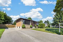 382 Fairlawn Street, Oshawa, ON L1J 4R3