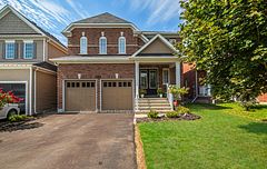 2016 Magee Court, Oshawa, ON L1K 0W7