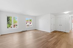 176 Nassau Street 1, Oshawa, ON L1J 4A5