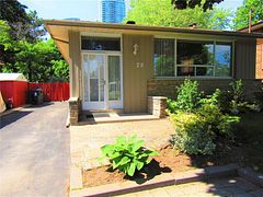 28 Aspendale Drive Main, Toronto, ON M1P 4J6