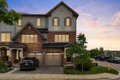 36 Comfort Way, Whitby, ON L1N 0K5