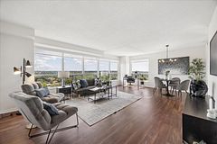 712 Rossland Road E 903, Whitby, ON L1N 9E8
