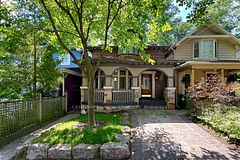 42 Bellefair Avenue, Toronto, ON M4L 3T8