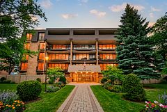 337 Simcoe Street 401, Oshawa, ON L1G 4T2