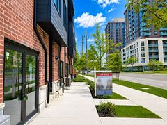 3069 Pharmacy Avenue 10, Toronto, ON M1W 2H1
