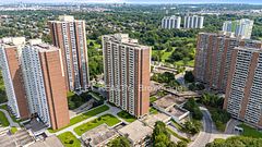 5 Massey Square 2811, Toronto, ON M4C 5L6