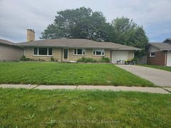 317 FAREWELL Street, Oshawa, ON L1H 6L8