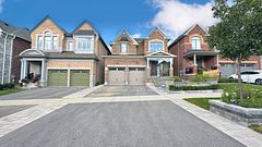 74 Christine Elliott Avenue, Whitby, ON L1P 0E1