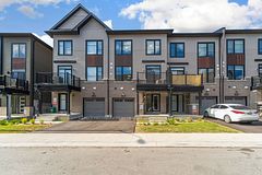 1130 Greentree Path, Oshawa, ON L1H 8L7