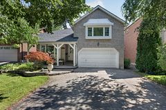 1517 Silver Spruce Drive, Pickering, ON L1V 5G9